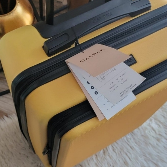 Calpak Bags Calpak 22 Malden Spinner Carryon Suitcase New Poshmark